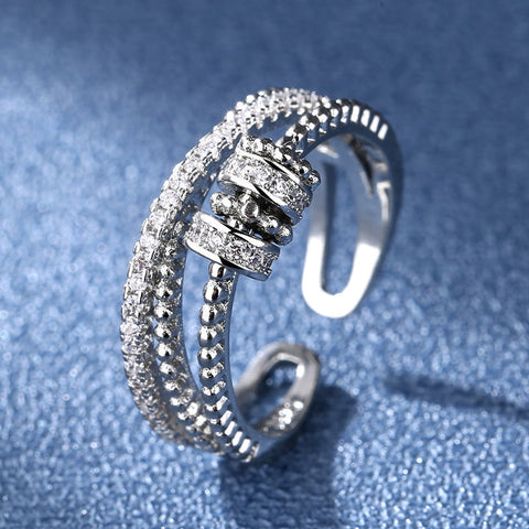 "Come and Go" Studded Rotating Ring